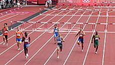 Vit Müller v rozbhu na 400 metr pekáek na olympijských hrách v Tokiu. (30....