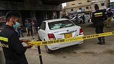 Auto s ínskými inenýry v Pákistánu se stalo terem steleckého útoku. K inu...