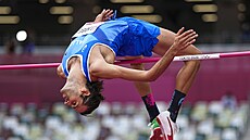 Gianmarco Tamberi v kvalifikaci výka na olympijských hrách v Tokiu.