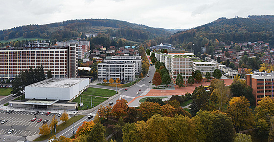 Území pod sportovní halou (na snímku vpravo) ve Zlín se zastaví budovami.