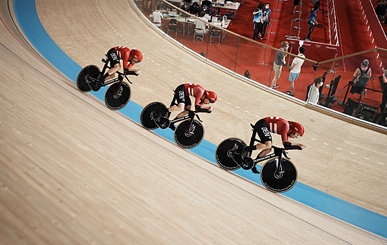 Dántí dráhoví cyklisté v olympijské stíhace v Tokiu.