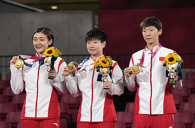 Číňanky získaly i čtvrté zlato ve stolním tenisu družstev