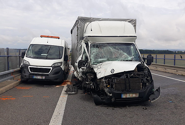 K tragické dopravní nehod dolo na silnici I/50 u Kunovic na Uherskohradisku.