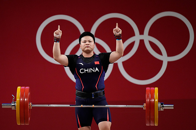 Další vzpěračské zlato pro Čínu získala Wang Čou-jü, předčila Ekvádorku