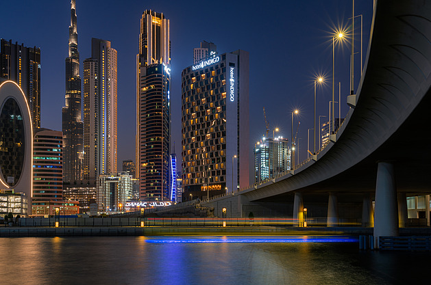 Emiráty jdou západním směrem. Nově tam zvažují povolení hazardních her