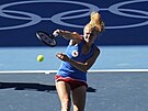 Tenistky Krejíková a Siniaková v prvním setu (1. srpna 2021)