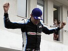 Esteban Ocon z Alpine se raduje z vítzství ve Velké cen Maarska formule 1.