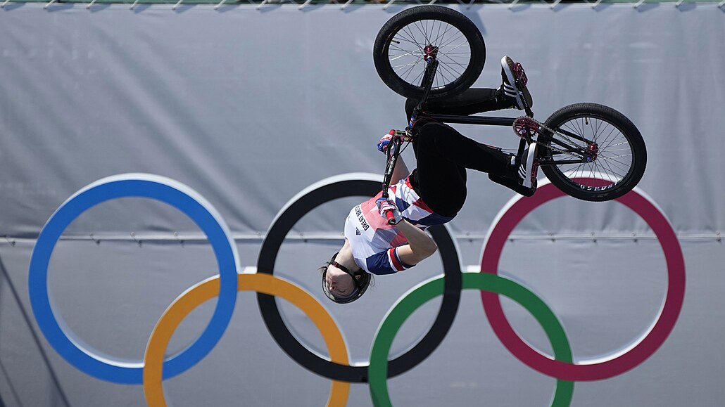 Prvními olympijskými vítězi ve freestyle BMX jsou Martin a Worthingtonová