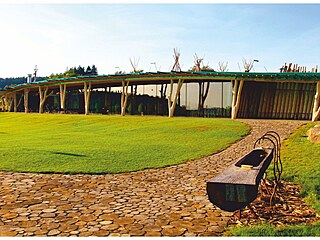 Ojedinělá klubovna golfového resortu Čertovo břemeno