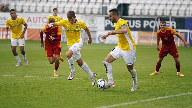 Momentka ze zpasu Jihlava (lut) vs. Dukla.