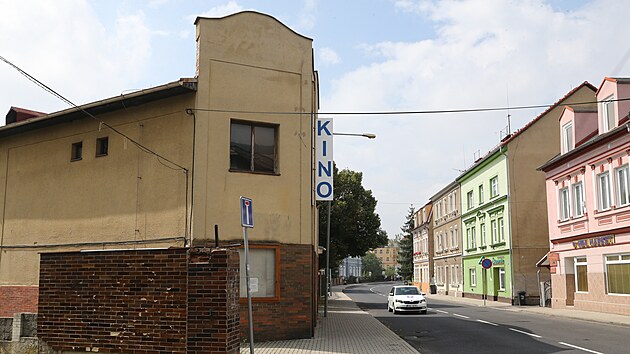 Budova bývalého kina v Krupce na Teplicku.