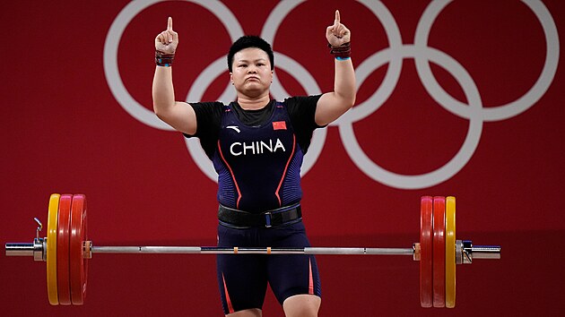 anka Wang ou-j je olympijskou vtzkou v kategorii do 87 kilogram. Doshla na souet 270 kilogram pot, co v trhu zvedla 120 kilo a v nadhozu dalch 150. (2. srpna 2021)