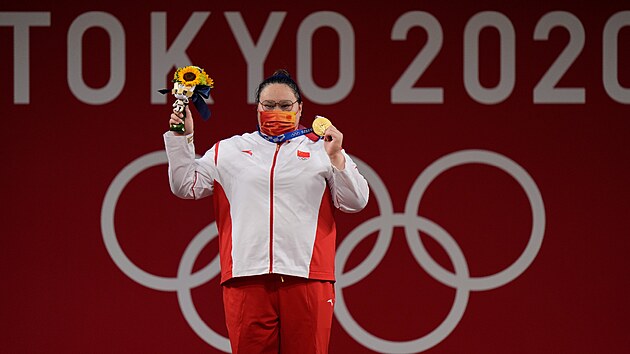 Li Wen-wen, kter kralovala v kategorii nad 87 kilogram vytvoila ti nov olympijsk rekordy! V trhu 140 kilo, v nadhozu dalch 180 a dohromady tedy 320 kilogram.(2. srpna 2021)