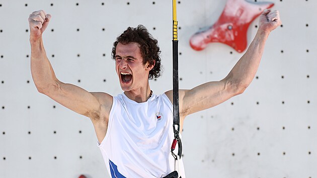 Adam Ondra bojuje o medaile, v lezen na rychlost byl tvrt na LOH 2020 (5....