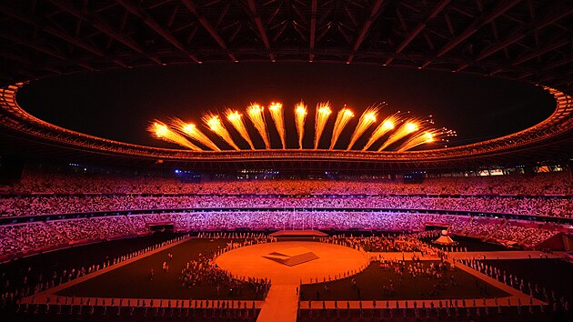 Ohňostroj na konci závěrečného ceremoniálu letních olympijských her 2020. Neděle 8. srpna 2021, Tokio, Japonsko