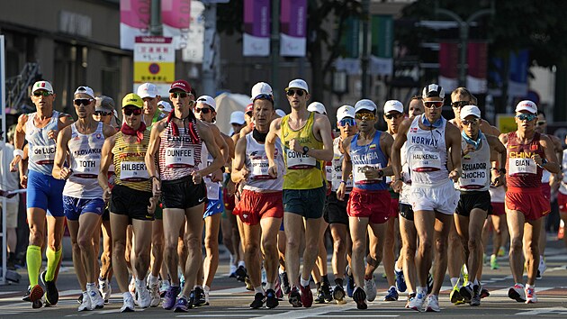 Hlavn pole bhem chodeckho zvodu na 50 kilometr na olympijskch hrch v Tokiu.