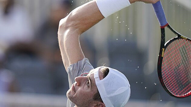 John Isner ve finle turnaje v Atlant.