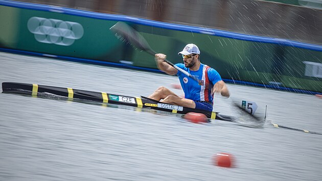 Kajak Josef Dostl ve vtzn olympijsk rozjce na 1000 metr.