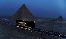 Do nového Velkého egyptského muzea byla pevezena Chufuova bárka.