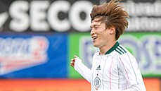 Kjogo Furuhai (Celtic) se raduje z gólu na hiti Jablonce.