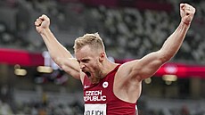 Jakub Vadlejch výkonem 86,67 metru vystoupal na stříbrný stupínek ve finále...