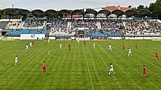 Na stadionu v Drnovicích se hrál po letech opět profesionální fotbal. Vyškov...