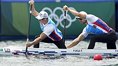 Bratí Petr a Martin Fuksové v rozjíce kanoist na olympijských hrách.
