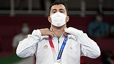 Íránský karatista Sadžád Ganžadáh po diskvalifikaci soupeře získal olympijské...