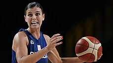 Srbská basketbalistka Ana Daboviová v zápase s Jiní Koreou