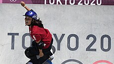 Japonská skateboardistka Sakura Josozumiová mí�í pro olympijské zlato.
