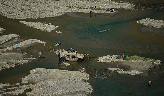 Obrnné vozidlo afghánské armády v provincii Pandír, která jako jediná stále...