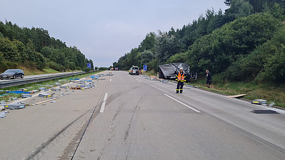 Nehoda na dálnici D5. (17. srpna 2021)