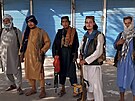Bojovníci Tálibánu jsou na strái ve mst Kunduz. (9. srpna 2021)