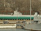 S-56 jako památník ve Vladivostoku