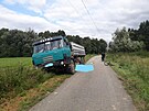 ena spadla pod kola nákladního vozidla znaky Tatra u obce Modleovice na...