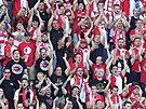 Pohled na slávistické fanouky pi utkání s Ferencvárosem.