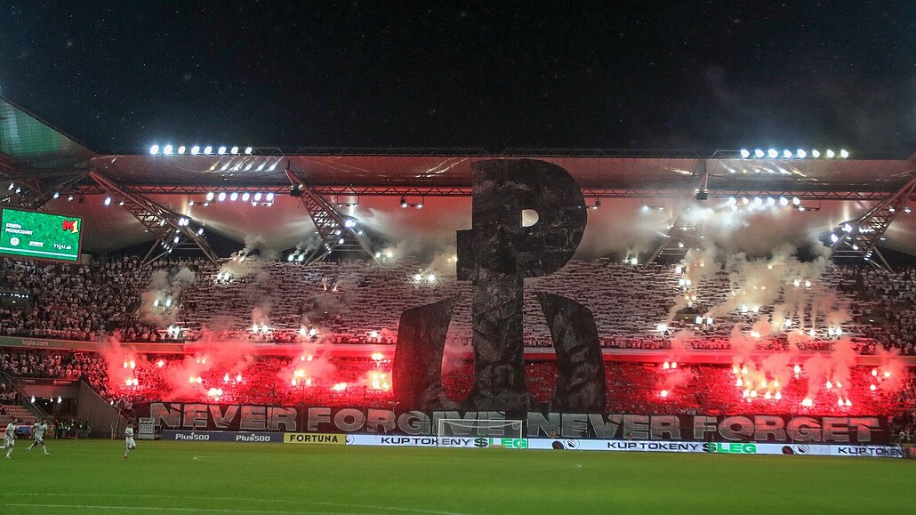 V9cvwebvpaom4m [ 579 x 1030 Pixel ]