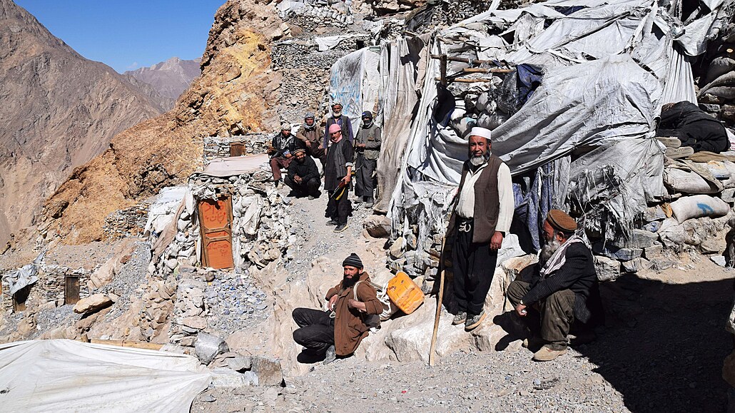 V afghánské provincii Badakan se tí drahý kámen lapis lazuli. Prsten s tímto...