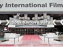 Pípravy na 55. Mezinárodní filmový festival Karlovy Vary, který zaíná v...