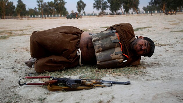 Zpacifikovaný sebevražedný atentátník v provincii Dželálábád (30. června 2013)