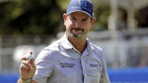 Rory Sabbatini po spnm patu ve druhm kole turnaje Wyndham Championship v Greensboro.