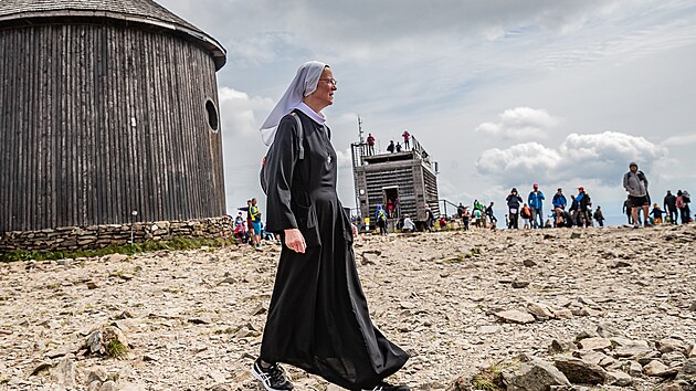 Svatovavineck pou pithla na Snku stovky lid (10. 8. 2021).