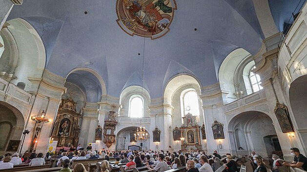 Muzikanti Victoria Ensemble vystoupili na festivalu Za poklady Broumovska v Božanově v kostele sv. Máří Magdalény (24. 7. 2021).