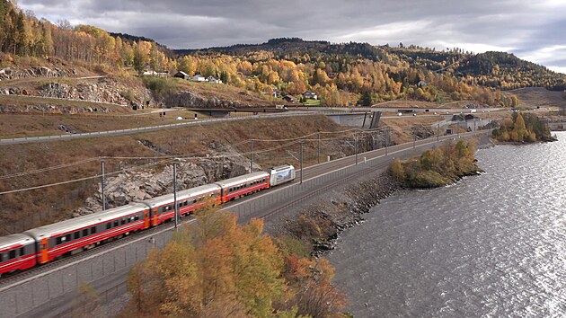 Sníh, mráz, slaná voda. To jsou největší nebezpečí železničního zabezpečovacího systému v Norsku.