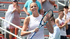 Karolína Plíková se raduje z postupu do finále na tenisovém turnaji v...