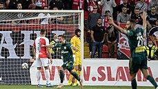 Fotbalisté Slavie inkasují podruhé od Legie Varava.