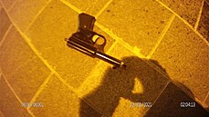 Mu� v centru Brna odhaloval p�ed kolemjdoucími zbra� za pasem. Ukázalo se, �e...