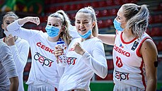 �eské basketbalové juniorky si u�ívají atmosféru mistrovství sv�ta do 19 let....