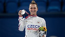 Česká tenistka Markéta Vondroušová získala stříbrnou medaili na olympijských...