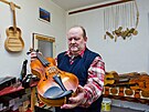 Ve v�znici Odolov vyr�b� a renovuj� odsouzen� hudebn� n�stroje. D��ve se tu...